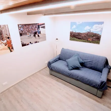 Al Duomo אכסניה *